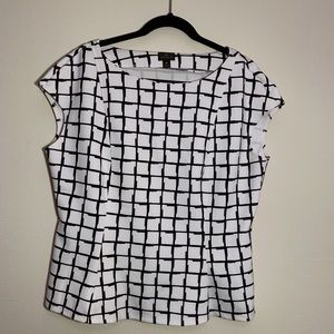Worthington Black and White Dress Shirt, Size XL